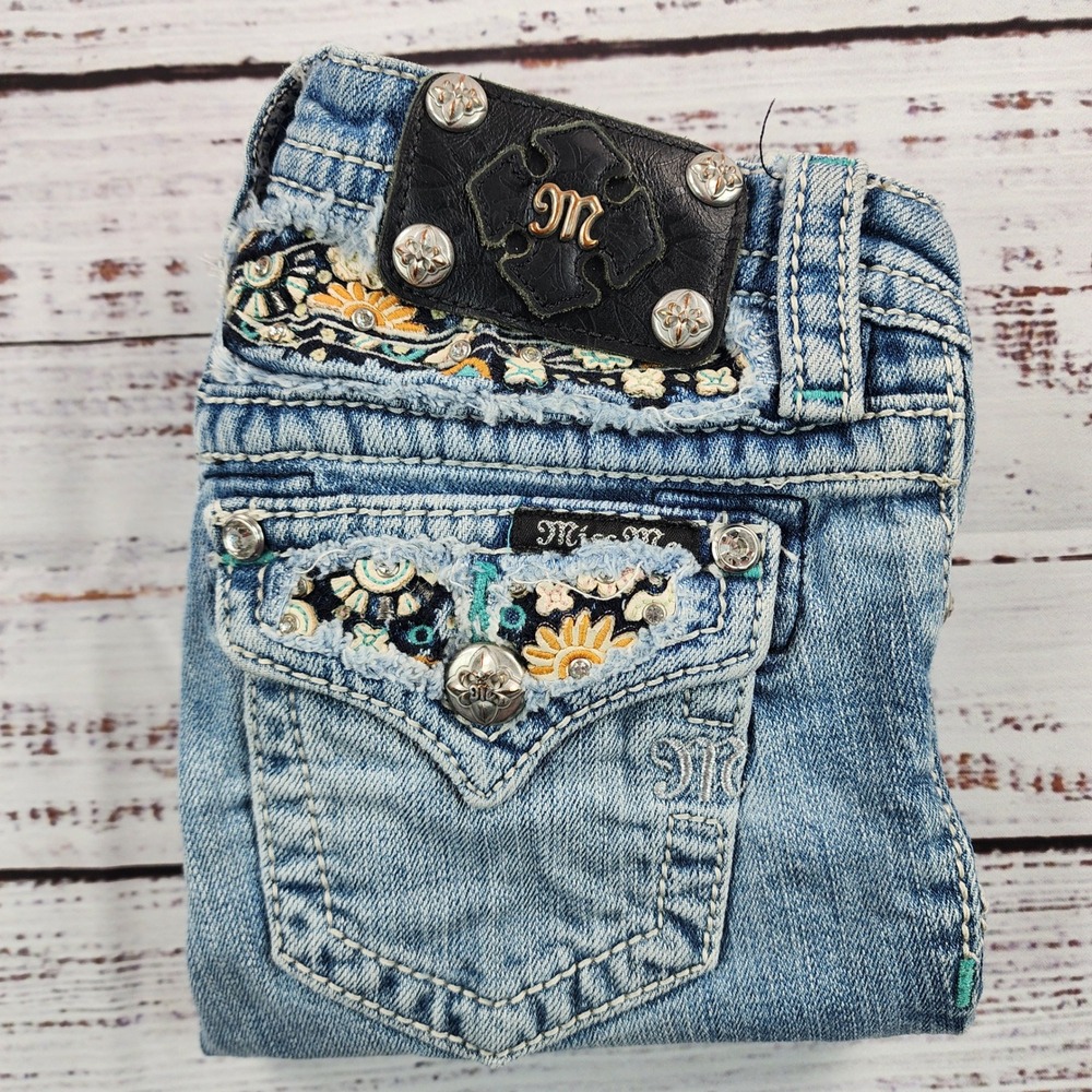 Miss Me Girls Cuffed Capri Jeans JK7523P Medium Wash Embroidered Western Size‎ 8